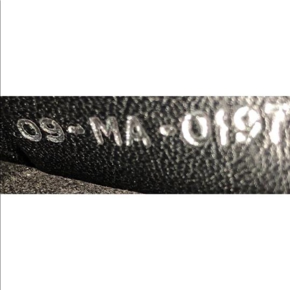 J’ADIOR flap bag lamb skin in black!! - Picture 5 of 8